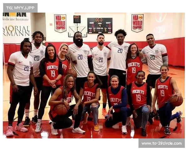 火箭外线手感不佳三分频频打铁鹈鹕同样低迷双方上半场进攻陷入僵局